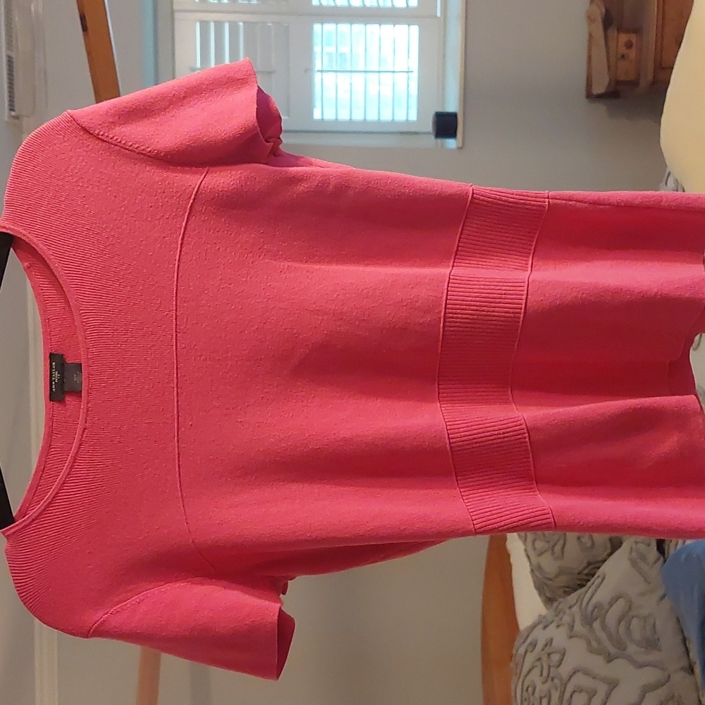Ann Taylor medium petite lightweight, short-sleeve pink sweater